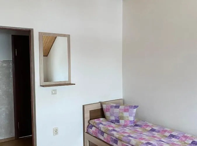 домашній затишок Hostel *